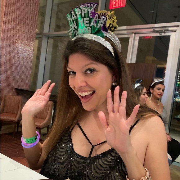 Meet your Posher, Cassie - Picture 2 of 7